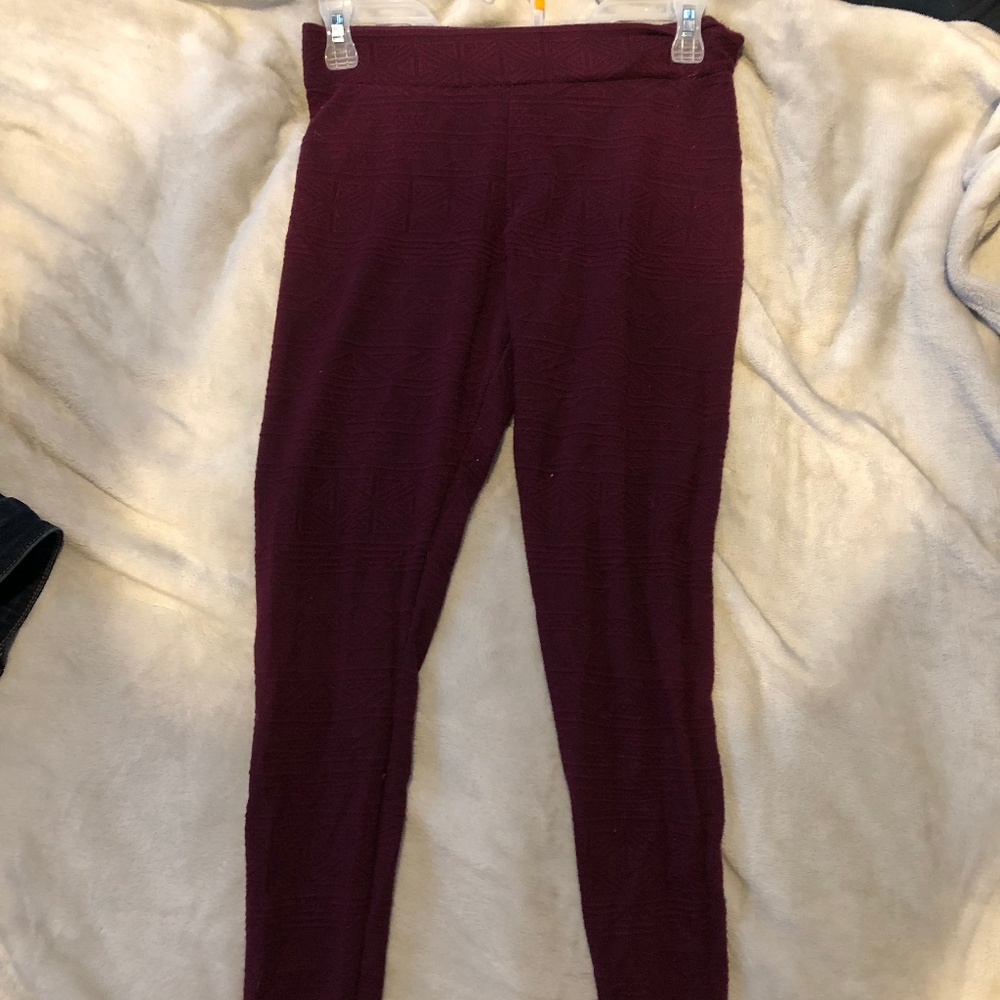 Maroon Tribal Print Legging